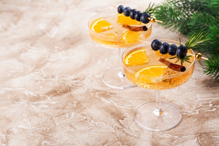 5 cocktail perfetti per Capodanno: brindisi originali e facili da preparare